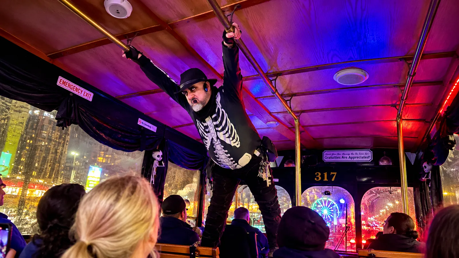Boston: 1.5-Hour Ghosts and Gravestones Tour