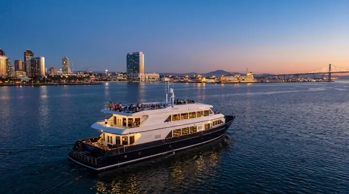 Boston Harbor Evening Dinner Cruise
