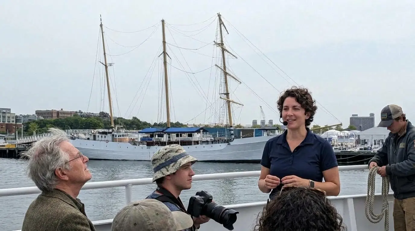 Boston Harbor Historic Sightseeing Cruise